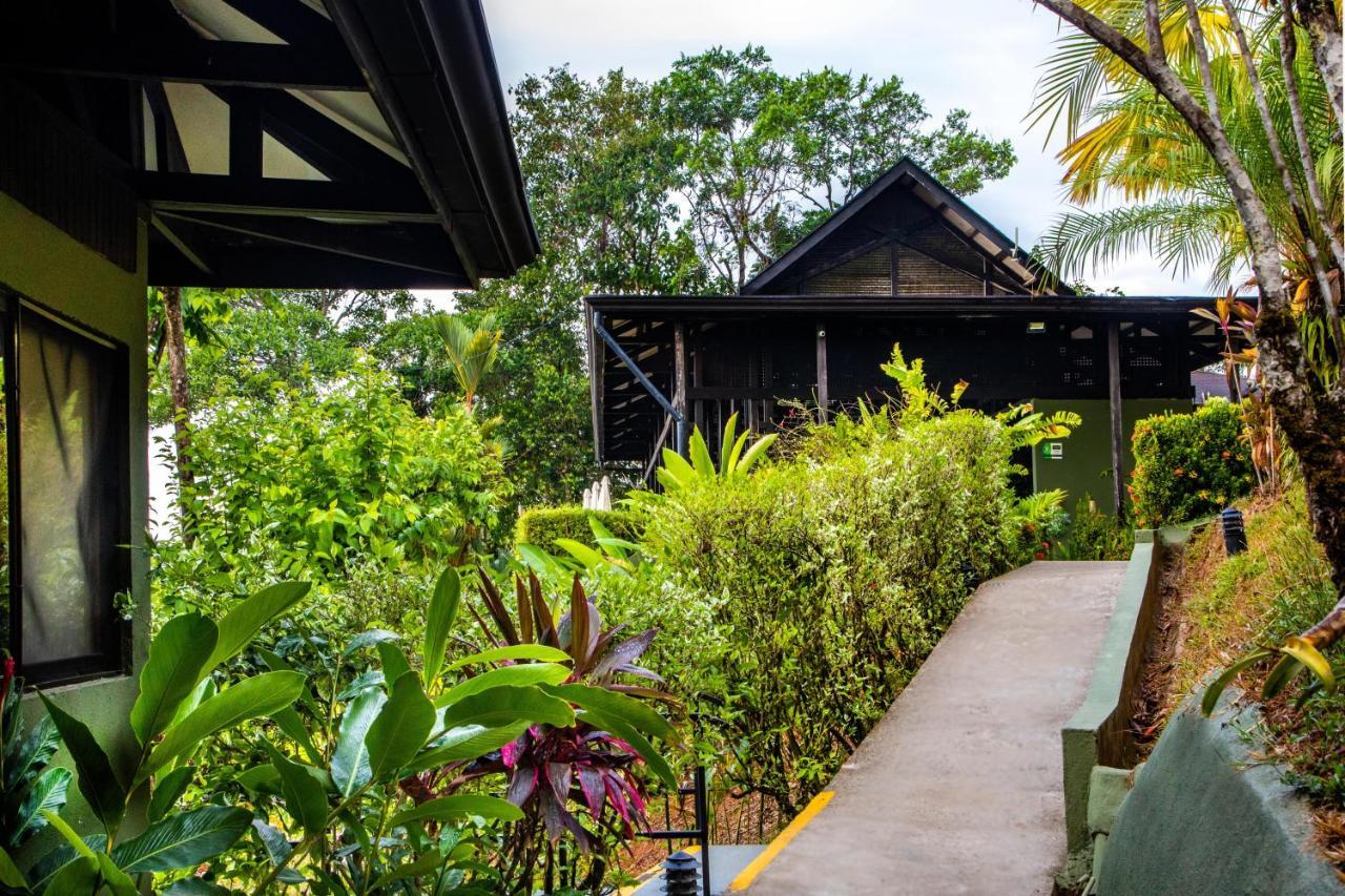 Tiki Villas Rainforest Lodge - Adults Only ウビタ エクステリア 写真