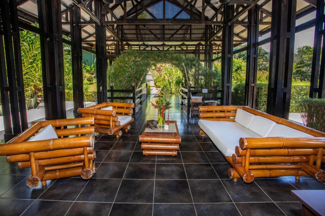 Tiki Villas Rainforest Lodge - Adults Only ウビタ エクステリア 写真